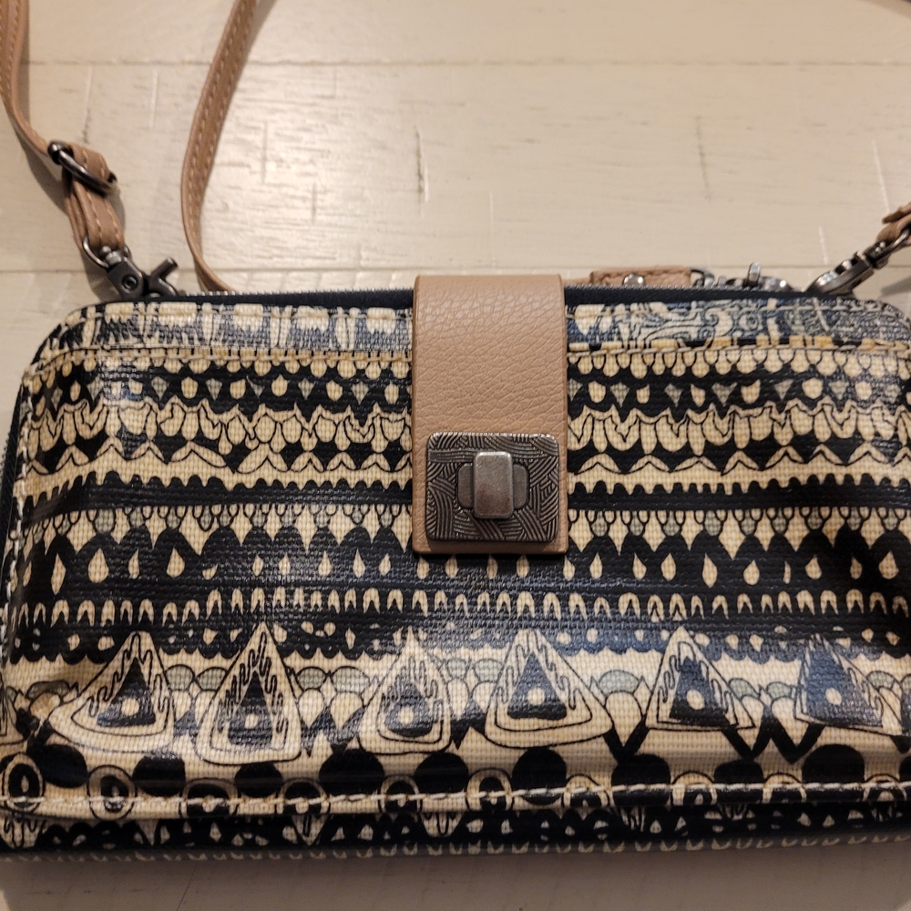 Sakroots Womens Patterned, Tan and Black, Crossbody Wrislet, Wallet